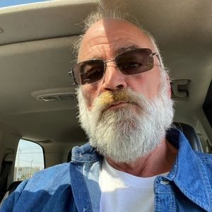 Meet your Posher, Tom